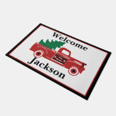 メリークリスマスのピックアップとツリーパーソナライズされた ドアマット (アングル)