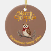 メリークリスマスのモカ金ゴールドかわいいフクロウ セラミックオーナメント (正面)