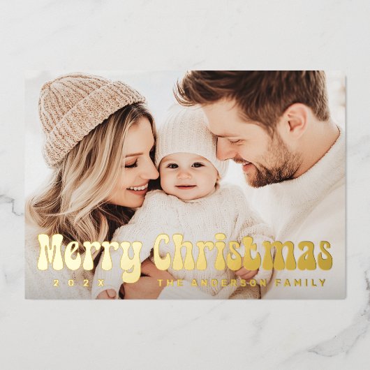 メリークリスマスのレトロフォント松の緑の写真 箔シーズンカード (正面)