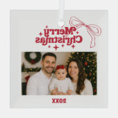 メリークリスマスの写真の弓レトロの赤い手 ガラスオーナメント (裏面)