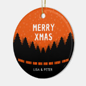 メリークリスマスの木の装飾ブラックフォレストと赤い雪 セラミックオーナメント (左)