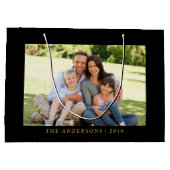 メリークリスマスの金ゴールドホイルのヒイラギの花輪 ラージペーパーバッグ (裏面)