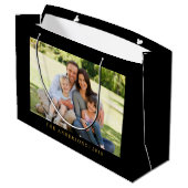 メリークリスマスの金ゴールドホイルのヒイラギの花輪 ラージペーパーバッグ (裏面アングル)