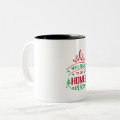 メリークリスマスは私の家へようこそ ツートーンマグカップ (正面左)