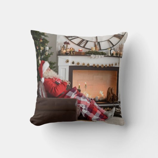 メリークリスマスウォーミングアンドコージー暖炉サンタ クッション (正面)
