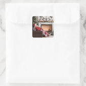 メリークリスマスウォーミングアンドコージー暖炉サンタ スクエアシール (バッグ)