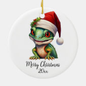 メリークリスマスカメレオンサンタハットホリーカスタム セラミックオーナメント (裏面)