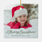 メリークリスマスキュートシンプルなグリーンワンフォト セラミックオーナメント (裏面)