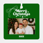 メリークリスマスグリーンの写真弓ハンドドロンレトロ メタルオーナメント (正面)