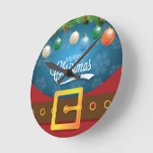 メリークリスマスサンタスーツ ラウンド壁時計 (傾斜)