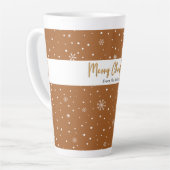 メリークリスマスジンジャーブレッドカラースノーフレーク カフェラテマグ (左アングル)