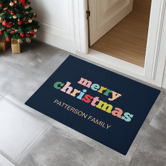 メリークリスマススクリプトタイポグラフィカスタムファミリー ドアマット (MERRY CHRISTMAS Script Typography Custom Family Doormat)