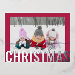 メリークリスマススクリプトフォトシンプルモダン 箔シーズンポストカード<br><div class="desc">メリークリスマススクリプトシンプルフォトモダンフォトフォトフォトシルバーフォイルのクリスマスポストカードは、シルバーフォイルの書道のスクリプトオーバーレイを備えたシンプルミニマルなピンク色の背景にあなたの写真を備えている。逆側の文字を編集してパーソナライズ©2024 Evco Studioによる設計： www.zazzle.com/store/evcostudio</div>