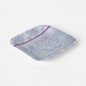 メリークリスマススノーフレーク虹色がかったブルーパープル ペーパープレート (傾斜あり)