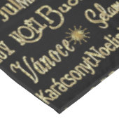 メリークリスマスタイポグラフィブラック&金ゴールドグリッター テーブルクロス (アングル)