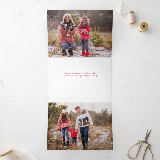 メリークリスマスタイポグラフィ数々の赤写真 三つ折りクリスマスカード (内部)