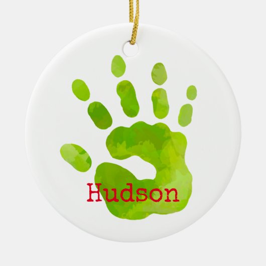 メリークリスマスチャイルドハンドプリントグリーン名赤おもしろい セラミックオーナメント (正面)