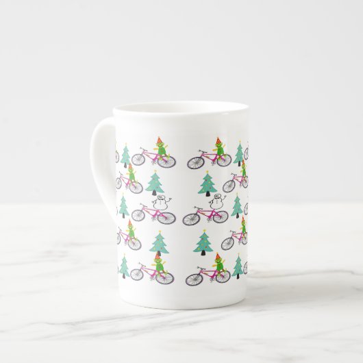 メリークリスマスツリーズ小妖精や小人 ボーンチャイナマグカップ (正面左)