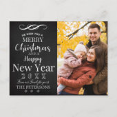 メリークリスマスニューイヤーかわいいタイポグラフィ写真 シーズンポストカード (正面)