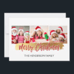メリークリスマスハンドレタースクリプト3フォトカード シーズンカード<br><div class="desc">メリークリスマスハンド文字スクリプト3枚の写真カード。この手書きブラシスクリプトの3枚の写真と文字は、写真とカスタマイズ家族の名前で更新および更新できる。このカードは、クリスマスカードの背面にファミリー名と金ゴールドフォイルリースも表示する。</div>