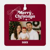 メリークリスマスバーガンディの写真弓の手を引いた メタルオーナメント (正面)