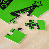 メリークリスマスパズルクリスマスブラックツリーグリーン ジグソーパズル (側面)