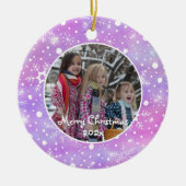 メリークリスマスピンクのスノーフレーク写真 セラミックオーナメント (正面)