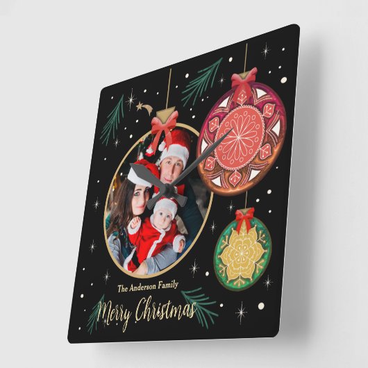 メリークリスマスファミリーのフォトホリデーズパーソナライズ スクエア壁時計 (傾斜)
