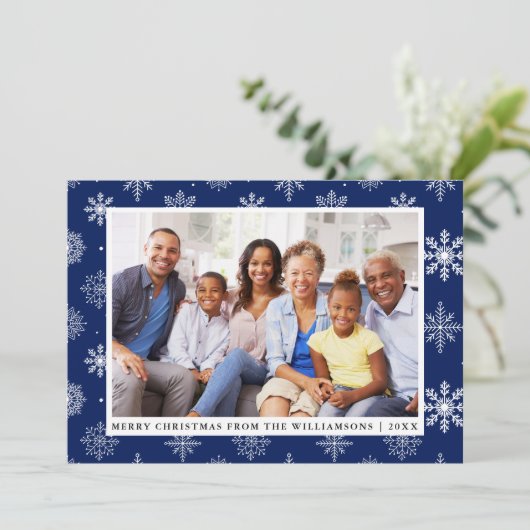 メリークリスマスファミリーフォトスノーフレークスブルーカード 招待状 (スタンド正面)