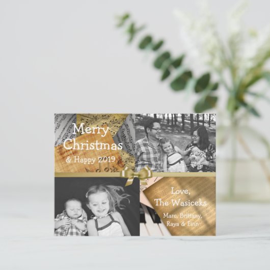 メリークリスマスファミリーフォト金ゴールドボウミュージカルノート シーズンポストカード (スタンド正面)