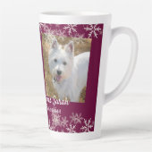 メリークリスマスファーベビーズスノーフレークが燃え上がる カフェラテマグ (右)