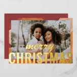 メリークリスマスフォトモダン抽象芸術ウォーター色 箔シーズンカード<br><div class="desc">メリークリスマスフォトモダン抽象芸術水彩ゴールドフォイルクリスマスカードお気に入りのは、抽象芸術水色の背景に「メリークリスマス」金ゴールドフォイル書道のスクリプトオーバーレイと写真を取り付けてモダン、お客様の写真を掲載しています。逆側の文字を編集してパーソナライズ©Evco Studio www.zazzle.com/store/evcostudioによる設計</div>