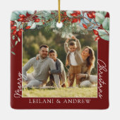 メリークリスマスフォト&ウォーター色ホリー・バーガンディ セラミックオーナメント (裏面)