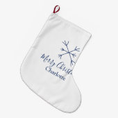 メリークリスマスブルーの雪の結晶に名前の休日を追加 ラージクリスマスストッキング (正面 (吊り時))
