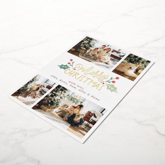 メリークリスマスベリーの葉の家族の写真コラージュ 箔シーズンカード (回転した状態)