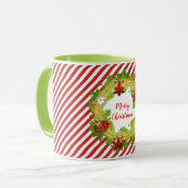 メリークリスマスホリデーリースストライプ付き マグカップ (正面左)