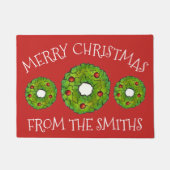 メリークリスマスホリパーソナライズされたーリースホリデイ ドアマット (正面)
