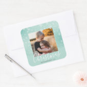 メリークリスマスモダン写真スノーウィー冬の緑 スクエアシール (封筒)