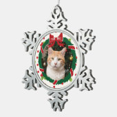 メリークリスマスリースとホリカスタムーのペット写真 スノーフレークピューターオーナメント (右)