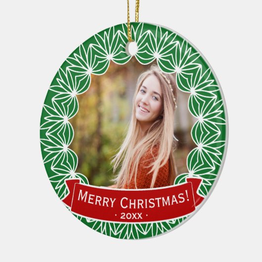 メリークリスマスリースパーソナライズされたホリデーフォト セラミックオーナメント (左)