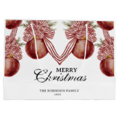 メリークリスマスレッドストライプのオーナメントホリデー ラージペーパーバッグ (裏面)