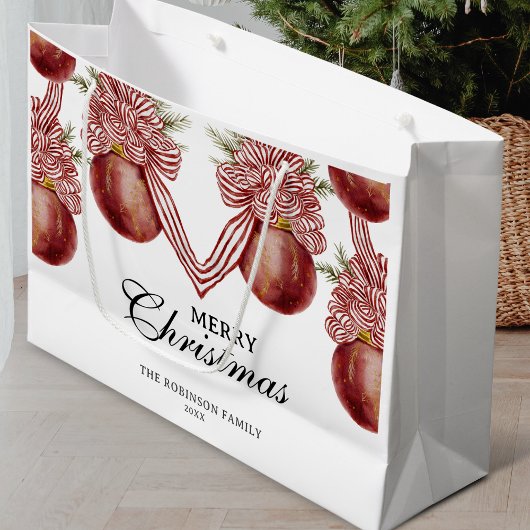 メリークリスマスレッドストライプのオーナメントホリデー ラージペーパーバッグ