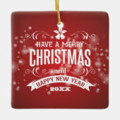 メリークリスマスレッドハッピーニューイヤー+家族の写真 セラミックオーナメント (正面)