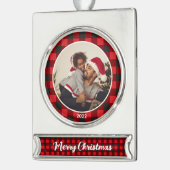 メリークリスマスレッドプレイドフォトクリスマス シルバープレートバナーオーナメント (左)