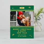 メリークリスマスレトログリーンフォトパーソナライズされた 箔シーズンカード (立ち正面)