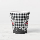 メリークリスマスヴィンテージトラックブラックバッファロープレイド カフェラテマグ (正面)