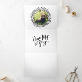 メリークリスマス冬の雪の緑の写真 三つ折りクリスマスカード (内部)