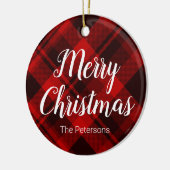 メリークリスマス名前をカスタムするレッドブラックプレイドタータンチェック セラミックオーナメント (左)