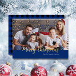 メリークリスマス金ゴールドタイポグラフィ家族の写真名 箔シーズンカード<br><div class="desc">メリークリスマス引用文金ゴールドタイポグラフィ季節の家族の写真ブラック&ブループレイドフォイルのホリデーカード。</div>
