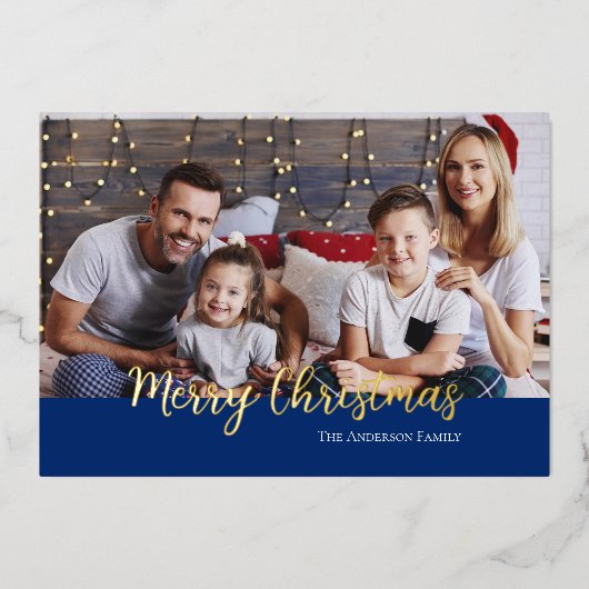 メリークリスマス金ゴールドタイポグラフィ家族の写真名 箔シーズンカード (正面)